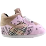 Chausson Sneakers Nike AJ 1 SB Travis Paisley Pink