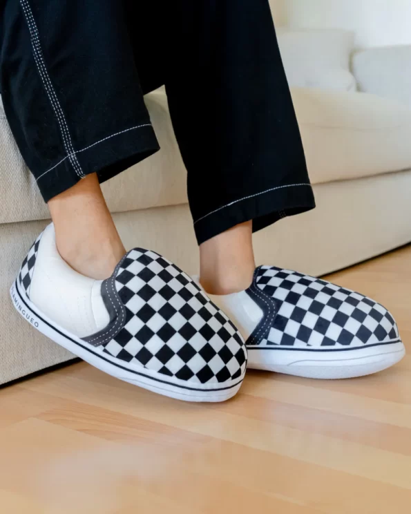 Chausson Sneakers Baskets Flamingueo Vans Slip-On : Élégance Damiers et Confort Supérieur